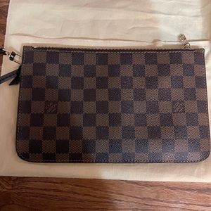 Louis Vuitton Damier Ebene Pochette